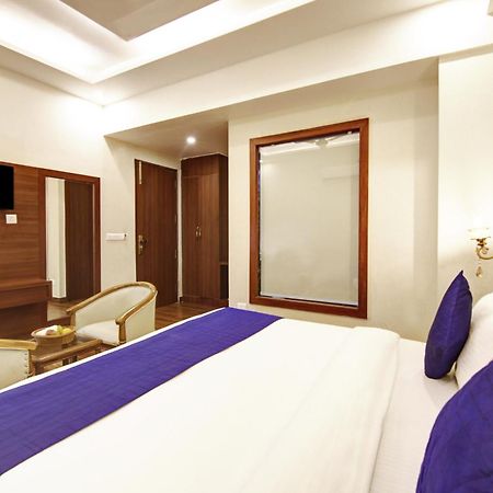 Marks Hotel & Banquet Noida Exteriér fotografie