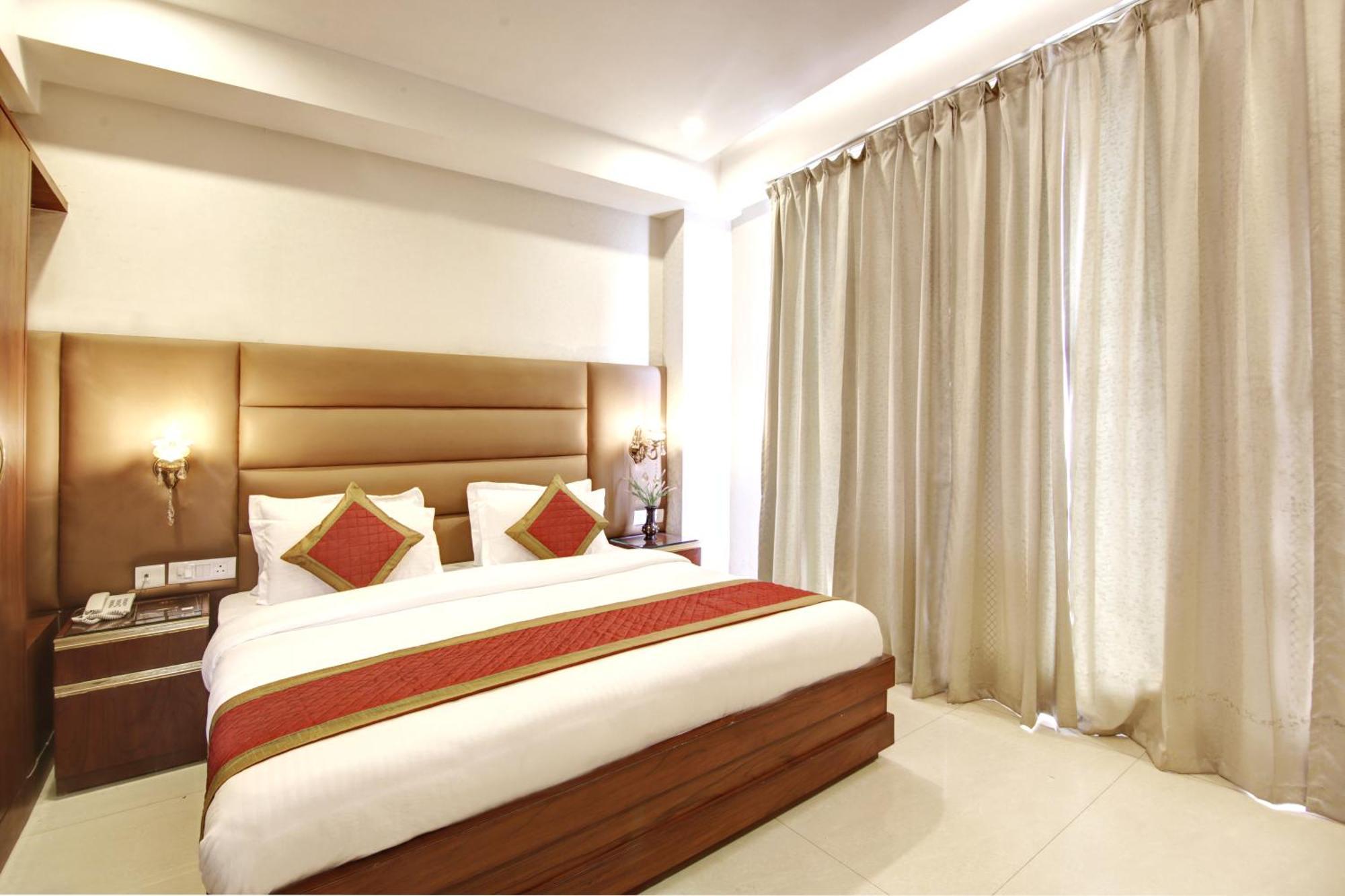 Marks Hotel & Banquet Noida Exteriér fotografie