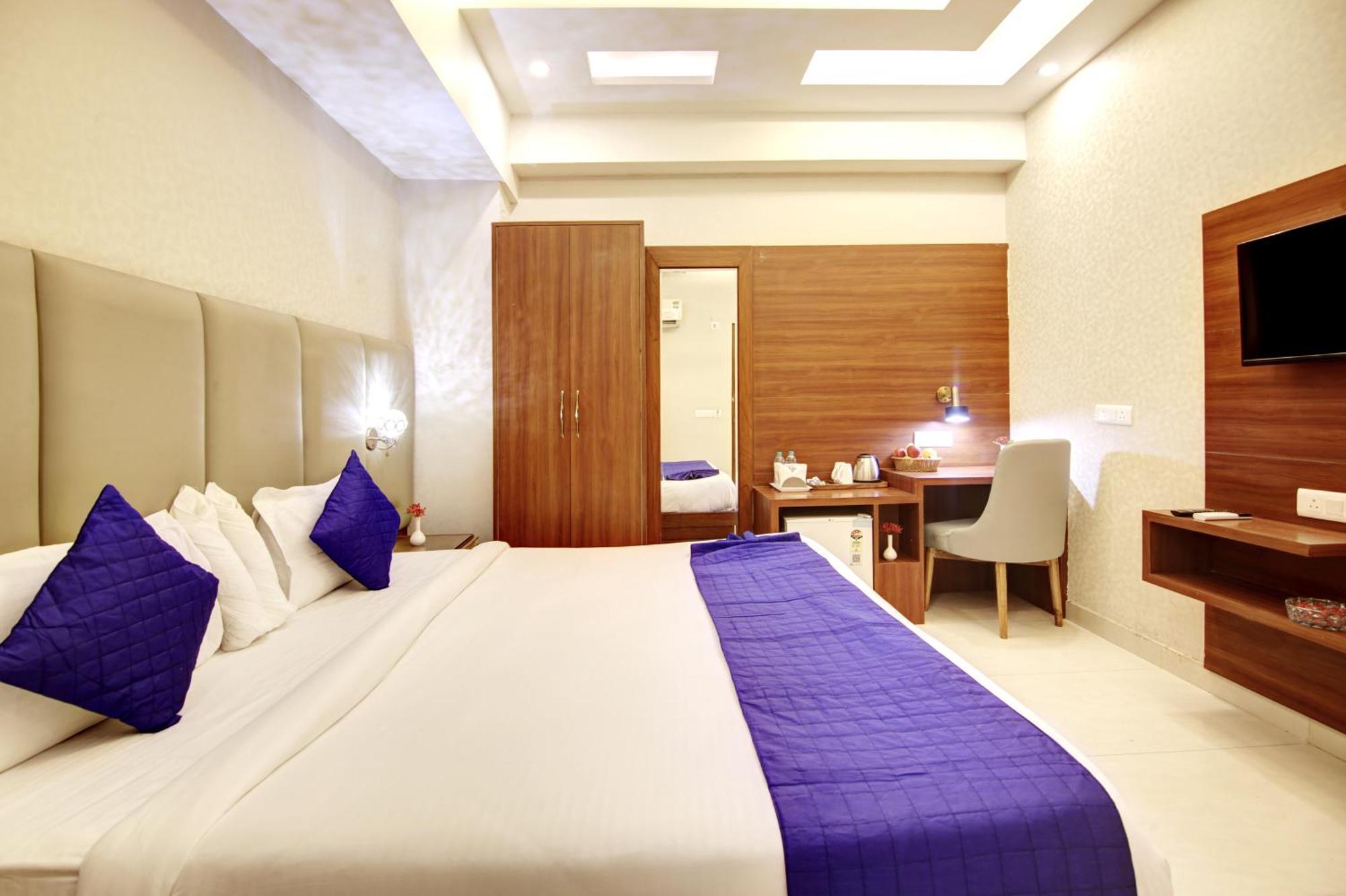 Marks Hotel & Banquet Noida Exteriér fotografie