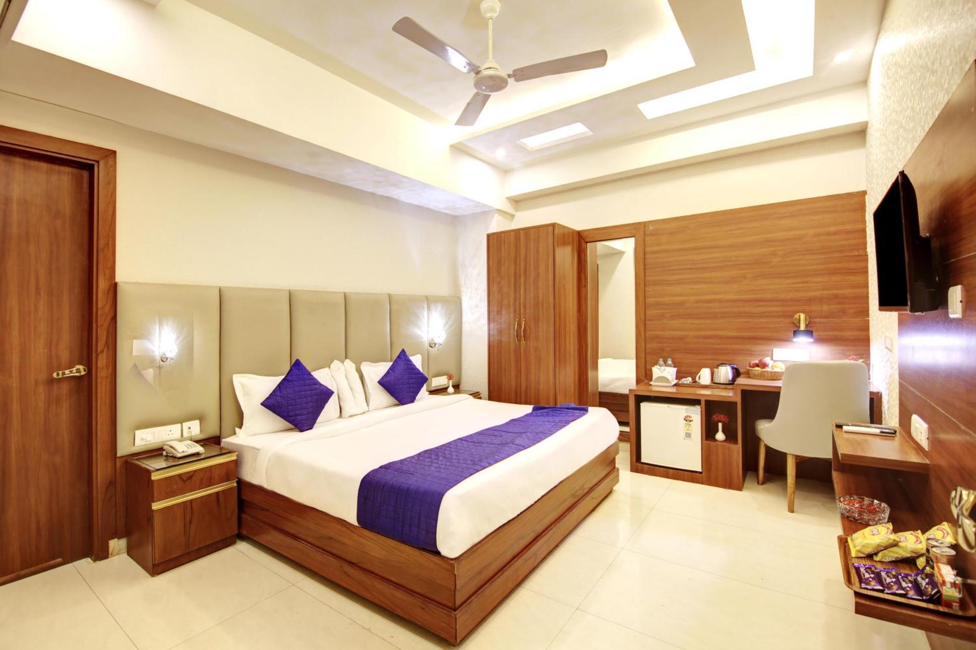 Marks Hotel & Banquet Noida Exteriér fotografie